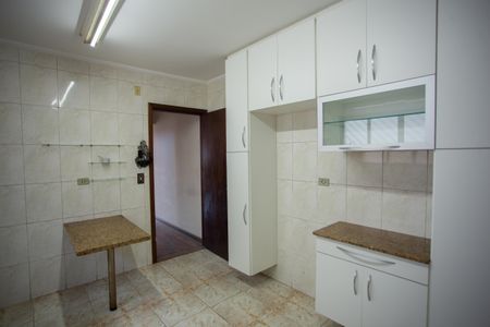 Casa à venda com 168m², 3 quartos e 3 vagasCOZINHA