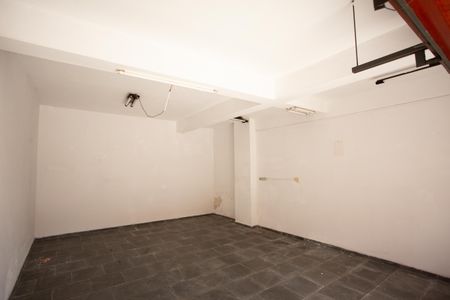 Casa à venda com 168m², 3 quartos e 3 vagasGARAGEM