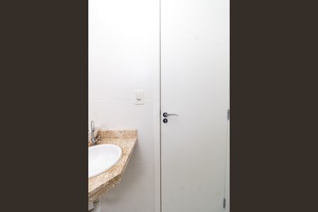 Apartamento à venda com 52m², 2 quartos e 2 vagas Apartamento à venda com 52m², 2 quartos e 2 vagasBanheiro da Suíte