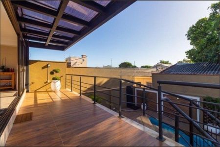 Área comum de casa para alugar com 3 quartos, 380m² em Guarujá, Porto Alegre