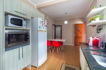 Casa para alugar com 380m², 3 quartos e 3 vagas Casa para alugar com 380m², 3 quartos e 3 vagasCozinha