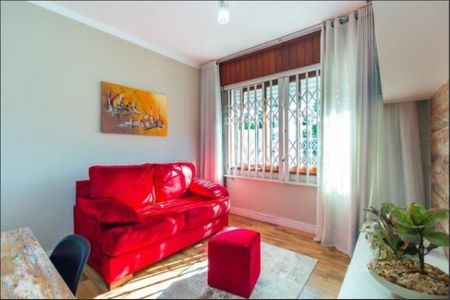Sala de casa para alugar com 3 quartos, 380m² em Guarujá, Porto Alegre