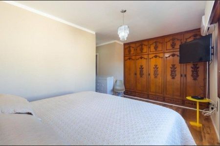 Casa para alugar com 380m², 3 quartos e 3 vagas Casa para alugar com 380m², 3 quartos e 3 vagasSuíte 1
