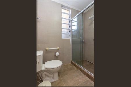 Casa para alugar com 380m², 3 quartos e 3 vagas Casa para alugar com 380m², 3 quartos e 3 vagasBanheiro da Suíte 3