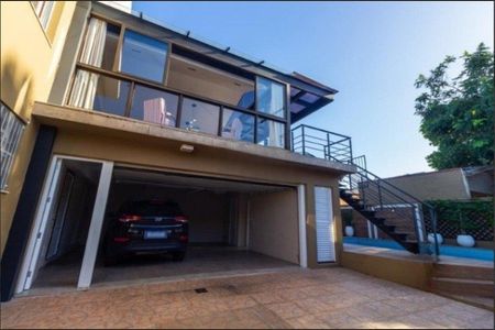 Casa para alugar com 380m², 3 quartos e 3 vagas Casa para alugar com 380m², 3 quartos e 3 vagasÁrea comum
