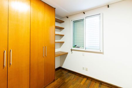 Apartamento para alugar com 65m², 2 quartos e 1 vaga Apartamento para alugar com 65m², 2 quartos e 1 vagaQuarto