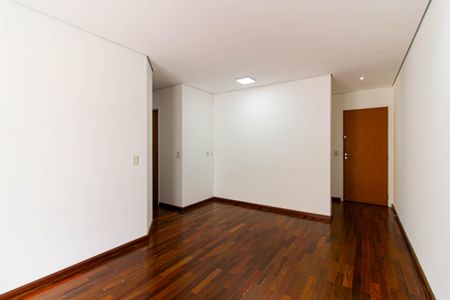 Apartamento para alugar com 65m², 2 quartos e 1 vaga Apartamento para alugar com 65m², 2 quartos e 1 vagaSala