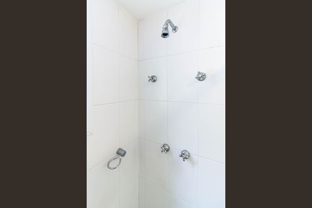 Apartamento para alugar com 65m², 2 quartos e 1 vaga Apartamento para alugar com 65m², 2 quartos e 1 vagaBanheiro da Suíte