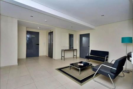 Apartamento para alugar com 65m², 2 quartos e 1 vaga Apartamento para alugar com 65m², 2 quartos e 1 vagaHall social