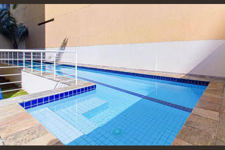 Apartamento para alugar com 65m², 2 quartos e 1 vaga Apartamento para alugar com 65m², 2 quartos e 1 vagaPiscina