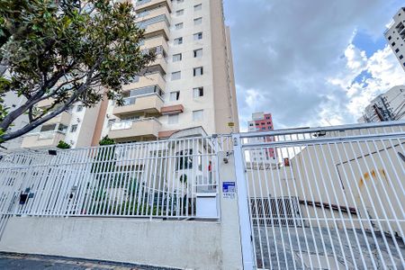 Apartamento à venda com 60m², 2 quartos e 1 vagaFachada com Plaquinha