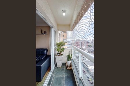 Apartamento à venda com 60m², 2 quartos e 1 vagaVaranda 