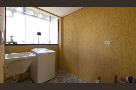 Casa à venda com 231m², 6 quartos e 2 vagasÁrea de Serviço