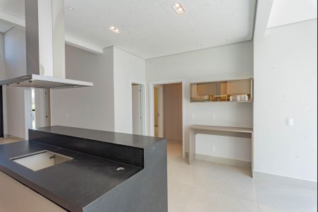 Casa de condomínio à venda com 300m², 3 quartos e 4 vagas Casa de condomínio à venda com 300m², 3 quartos e 4 vagasCozinha