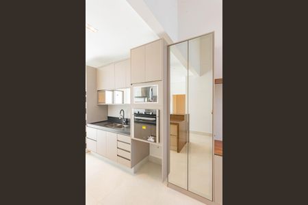 Casa de condomínio à venda com 300m², 3 quartos e 4 vagas Casa de condomínio à venda com 300m², 3 quartos e 4 vagasCozinha