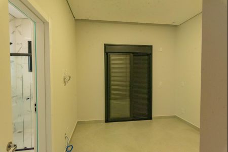 Casa de condomínio à venda com 300m², 3 quartos e 4 vagas Casa de condomínio à venda com 300m², 3 quartos e 4 vagasSuíte 2