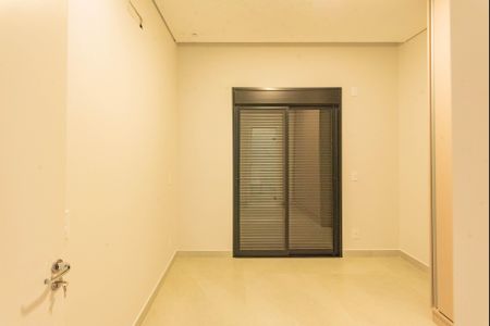 Casa de condomínio à venda com 300m², 3 quartos e 4 vagas Casa de condomínio à venda com 300m², 3 quartos e 4 vagasSuíte 3