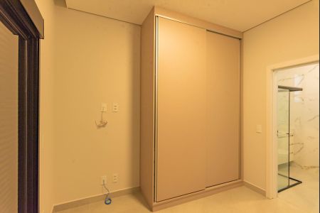 Casa de condomínio à venda com 300m², 3 quartos e 4 vagas Casa de condomínio à venda com 300m², 3 quartos e 4 vagasSuíte 3