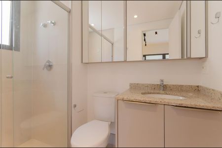 Banheiro de kitnet/studio para alugar com 1 quarto, 40m² em Paraíso, São Paulo