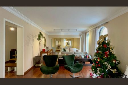 Apartamento à venda com 333m², 4 quartos e 4 vagasSala