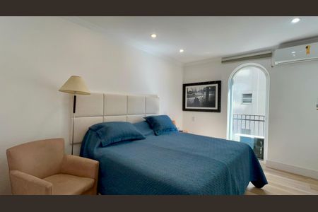 Apartamento à venda com 333m², 4 quartos e 4 vagasSuíte 3