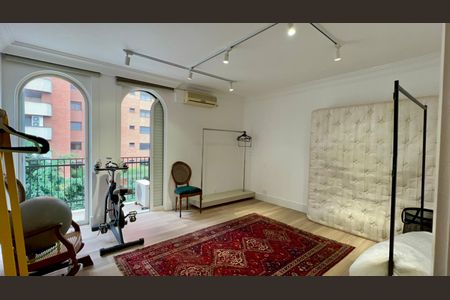 Apartamento à venda com 333m², 4 quartos e 4 vagasSuíte 1