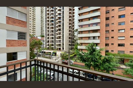 Apartamento à venda com 333m², 4 quartos e 4 vagasSacada da suite 1