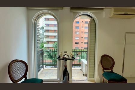 Apartamento à venda com 333m², 4 quartos e 4 vagasSuíte 1