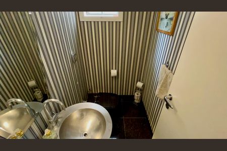 Apartamento à venda com 333m², 4 quartos e 4 vagasLavabo