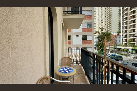 Apartamento à venda com 333m², 4 quartos e 4 vagasVaranda