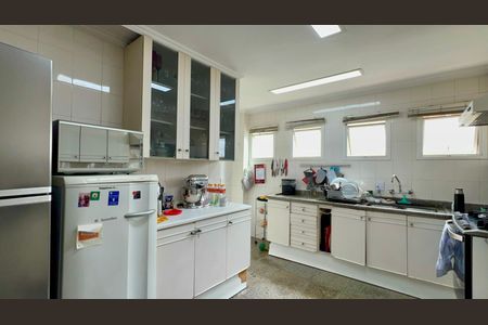 Apartamento à venda com 333m², 4 quartos e 4 vagasCozinha