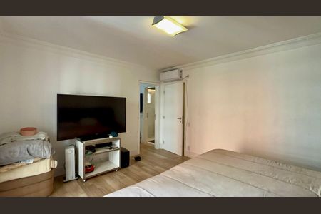 Apartamento à venda com 333m², 4 quartos e 4 vagasSuíte 4