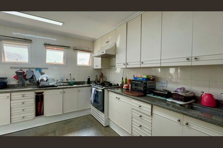 Apartamento à venda com 333m², 4 quartos e 4 vagasCozinha