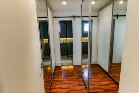 Apartamento à venda com 150m², 3 quartos e 2 vagasCloset da suíte 2