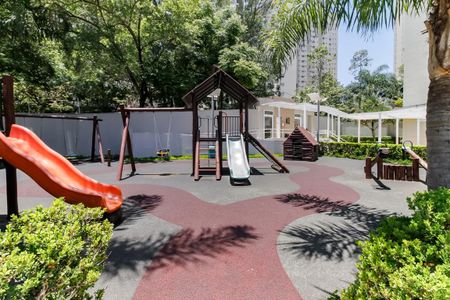 Apartamento à venda com 150m², 3 quartos e 2 vagasÁrea comum - Playground