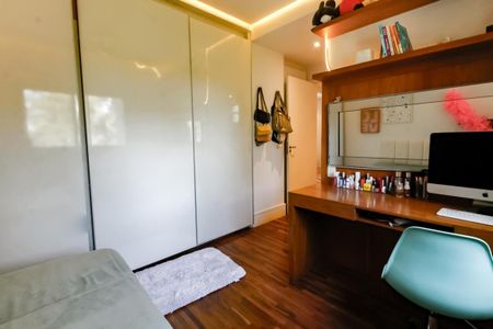 Apartamento à venda com 150m², 3 quartos e 2 vagasSuíte 1