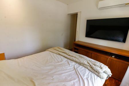 Apartamento à venda com 150m², 3 quartos e 2 vagasSuíte 2