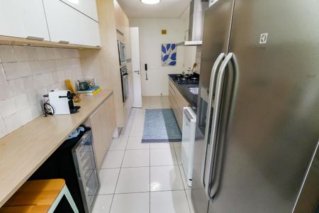 Apartamento à venda com 150m², 3 quartos e 2 vagasCozinha - Armários