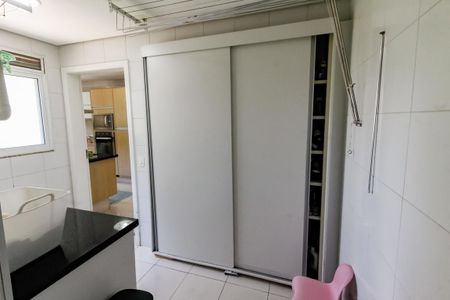 Apartamento à venda com 150m², 3 quartos e 2 vagasDetalhe da area de serviço