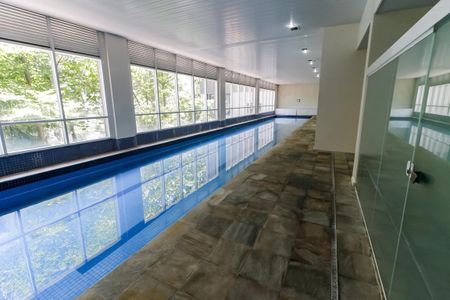 Apartamento à venda com 150m², 3 quartos e 2 vagasÁrea comum - Piscina