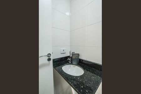 Apartamento à venda com 65m², 2 quartos e 1 vaga Apartamento à venda com 65m², 2 quartos e 1 vagaBanheiro Social