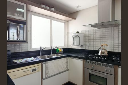 Apartamento para alugar com 144m², 3 quartos e 3 vagas Apartamento para alugar com 144m², 3 quartos e 3 vagasCozinha