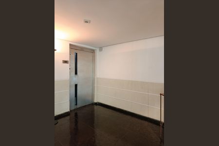 Apartamento para alugar com 144m², 3 quartos e 3 vagas Apartamento para alugar com 144m², 3 quartos e 3 vagasHall social