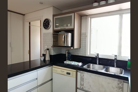 Apartamento para alugar com 144m², 3 quartos e 3 vagas Apartamento para alugar com 144m², 3 quartos e 3 vagasCozinha