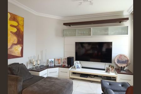 Apartamento para alugar com 144m², 3 quartos e 3 vagas Apartamento para alugar com 144m², 3 quartos e 3 vagasSala