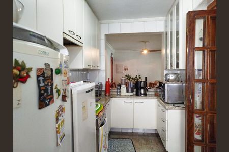 Apartamento à venda com 69m², 2 quartos e 1 vagaCozinha