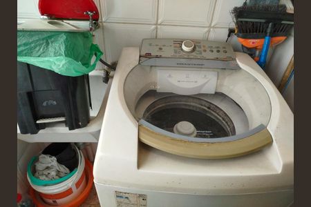 Apartamento à venda com 69m², 2 quartos e 1 vagaÁrea de Serviço