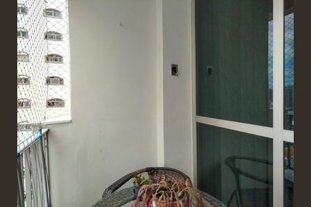 Apartamento à venda com 69m², 2 quartos e 1 vagaVaranda