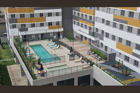 Apartamento à venda com 34m², 2 quartos e sem vagaÁrea comum - Piscina