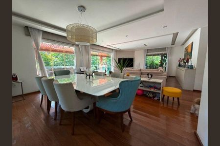 Casa à venda com 4 quartos, 284m² em Sapê, Niterói